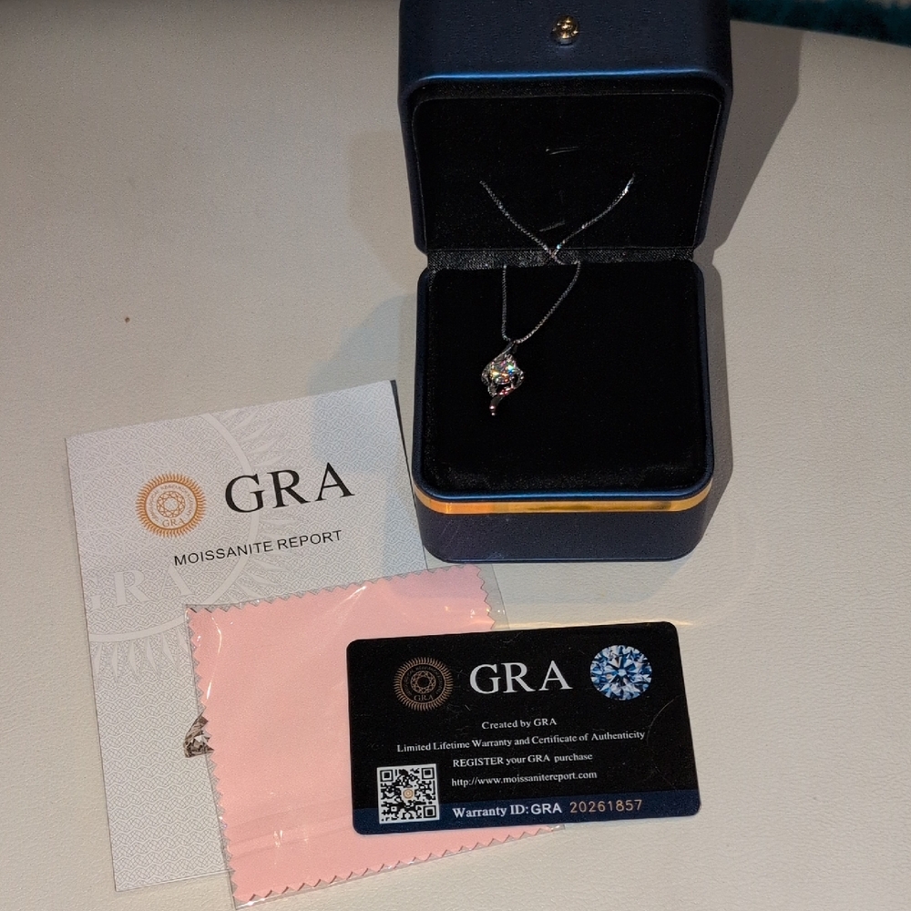 Elegant Silver Necklace With .80c Moissanite Pendant New In Box With Cards